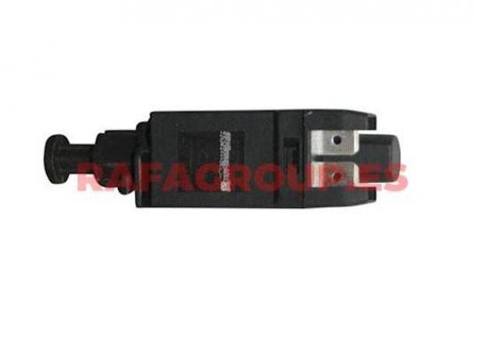 RG9846 - Interruptor luces freno